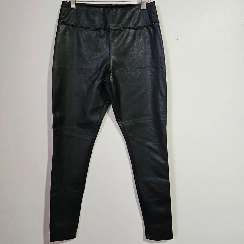 EUC NORDSTROM BLACK FAUX LEATHER LEGGINGS SIZE M